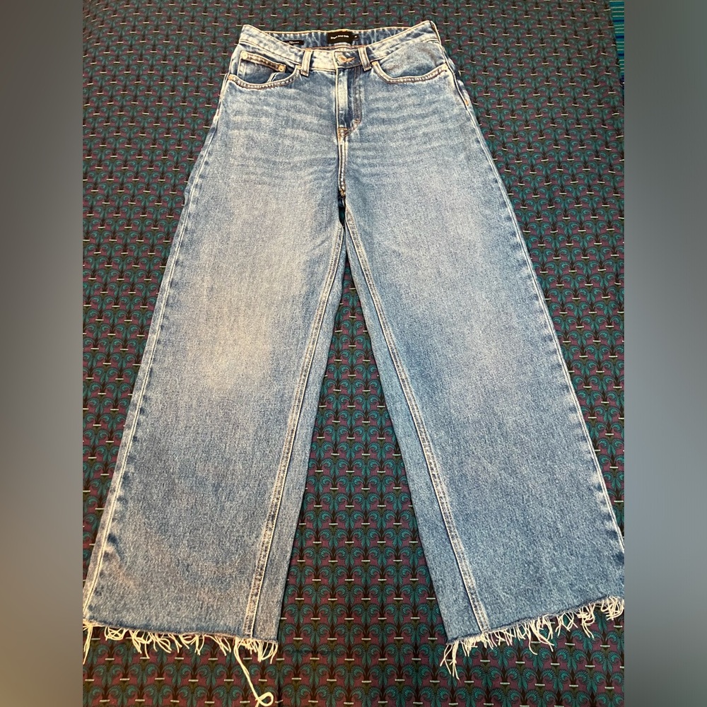 Frank and Oak Nina wide-leg jeans high waist raw hem faded distressed size 26